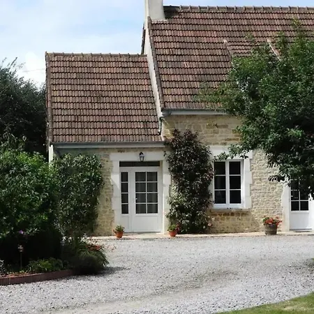 Et Cosy A Marie Du Mont 25 M² Jardin Apartment *