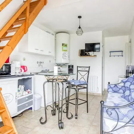 Et Cosy A Marie Du Mont 25 M² Jardin Apartment *